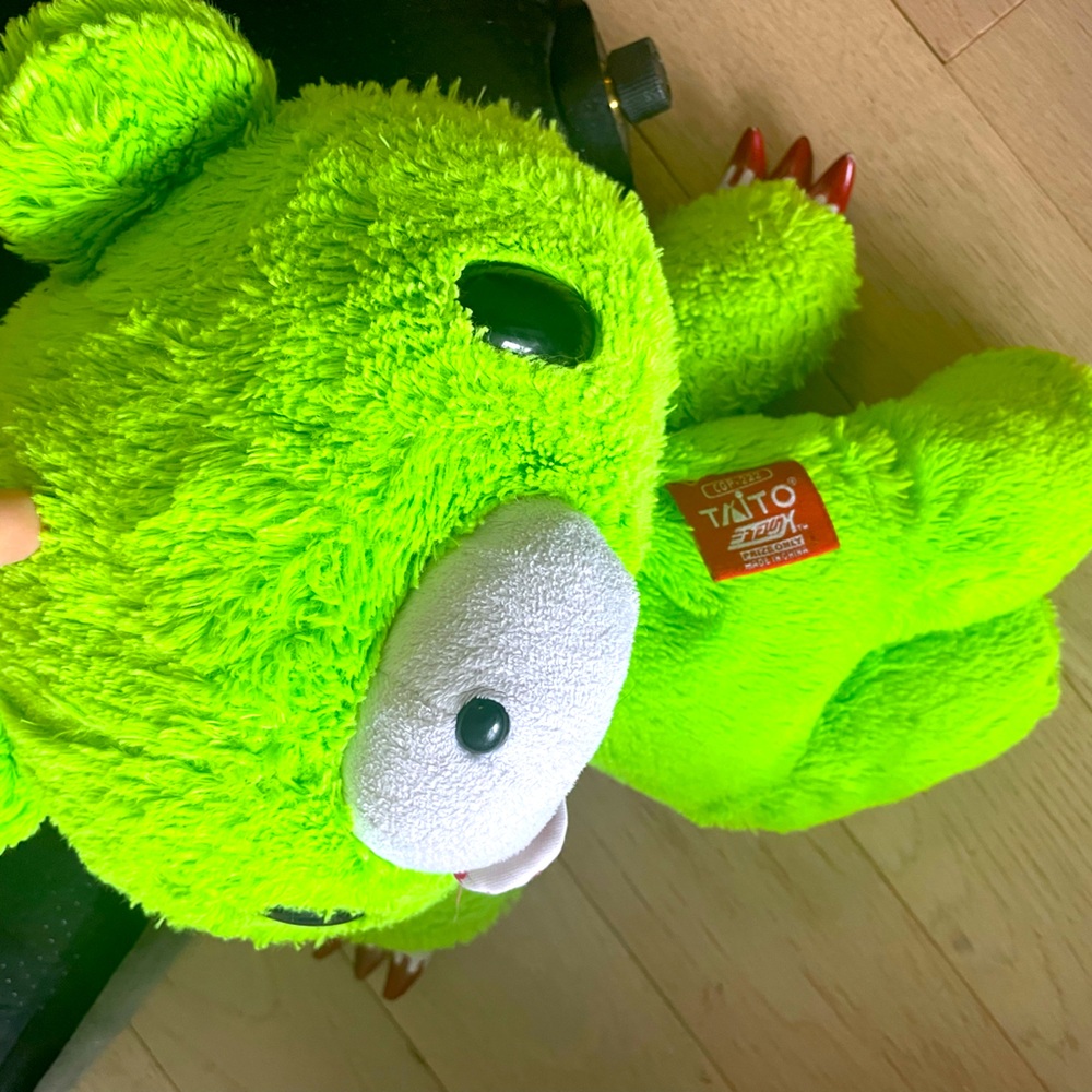 Gloomy bear used bright green